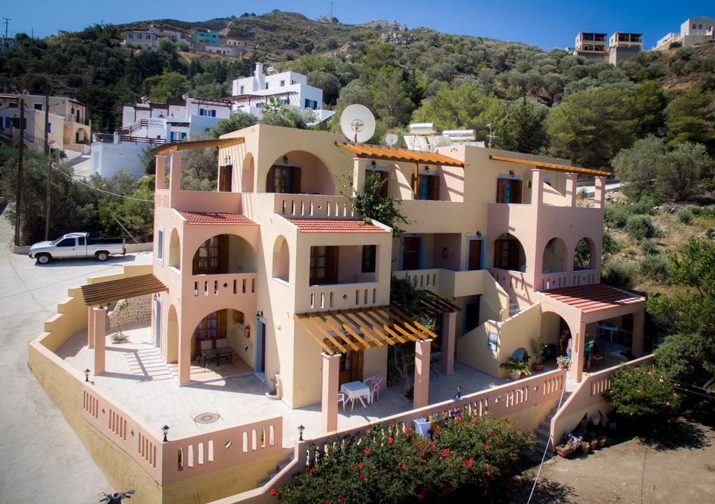 Amphitrite Apartment *