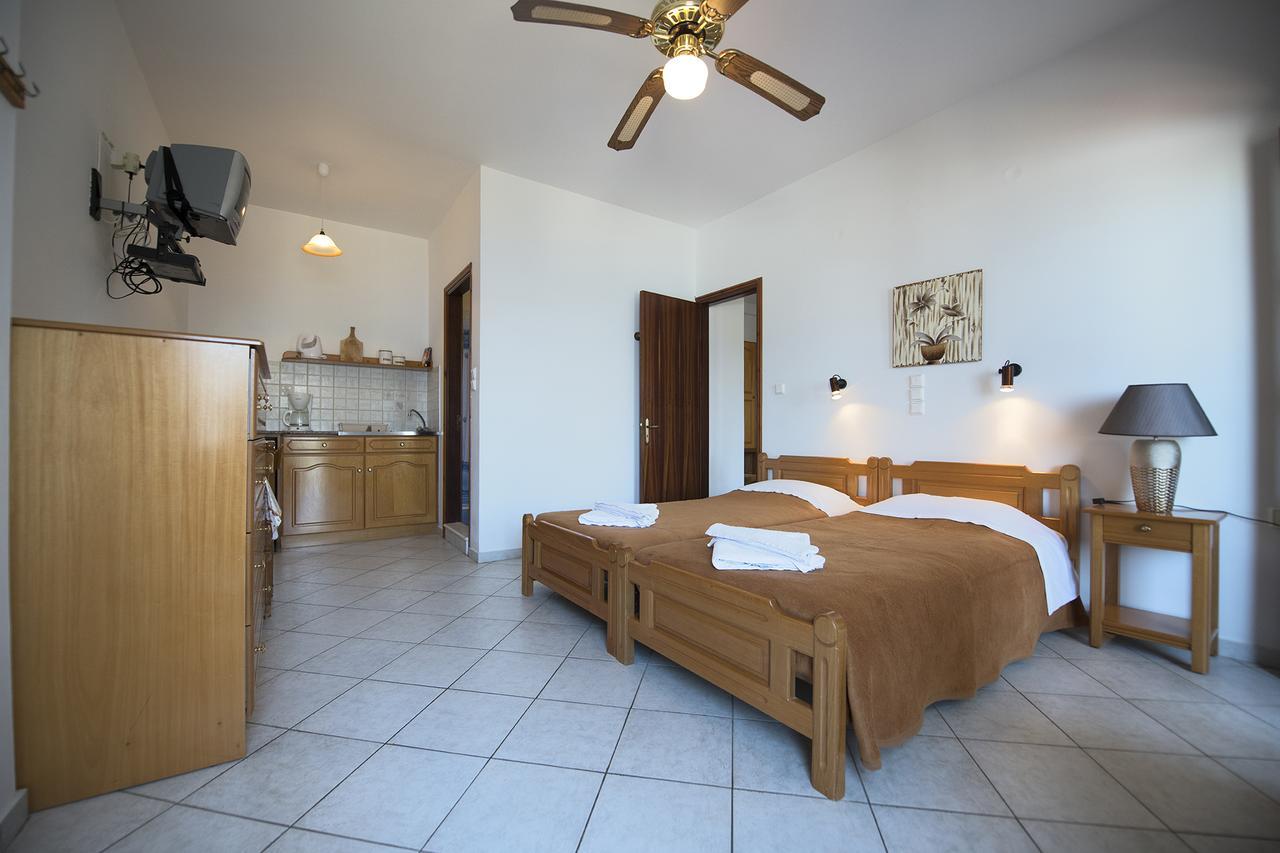 Amphitrite Apartment *
